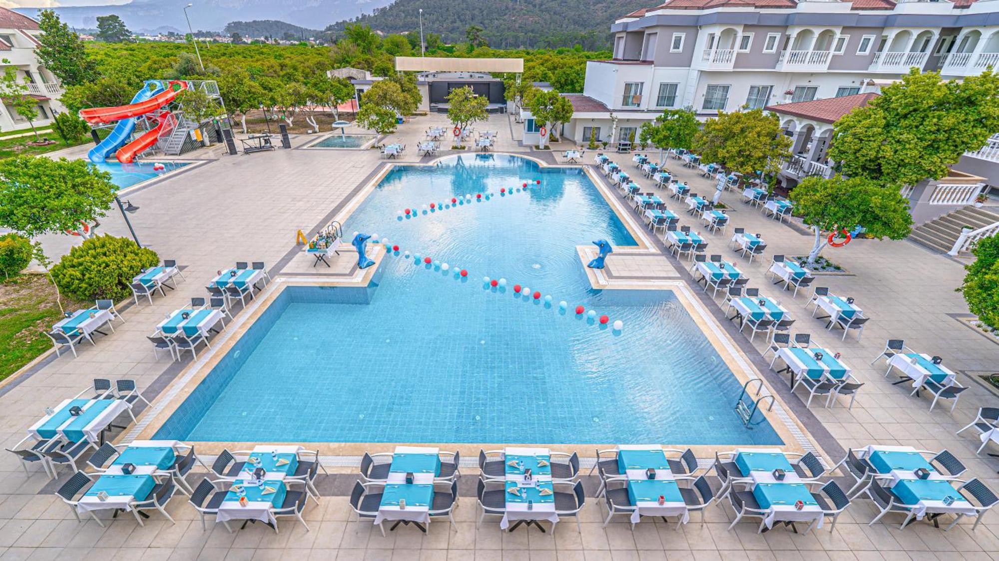 Viking Garden Hotel 케메르 외부 사진
