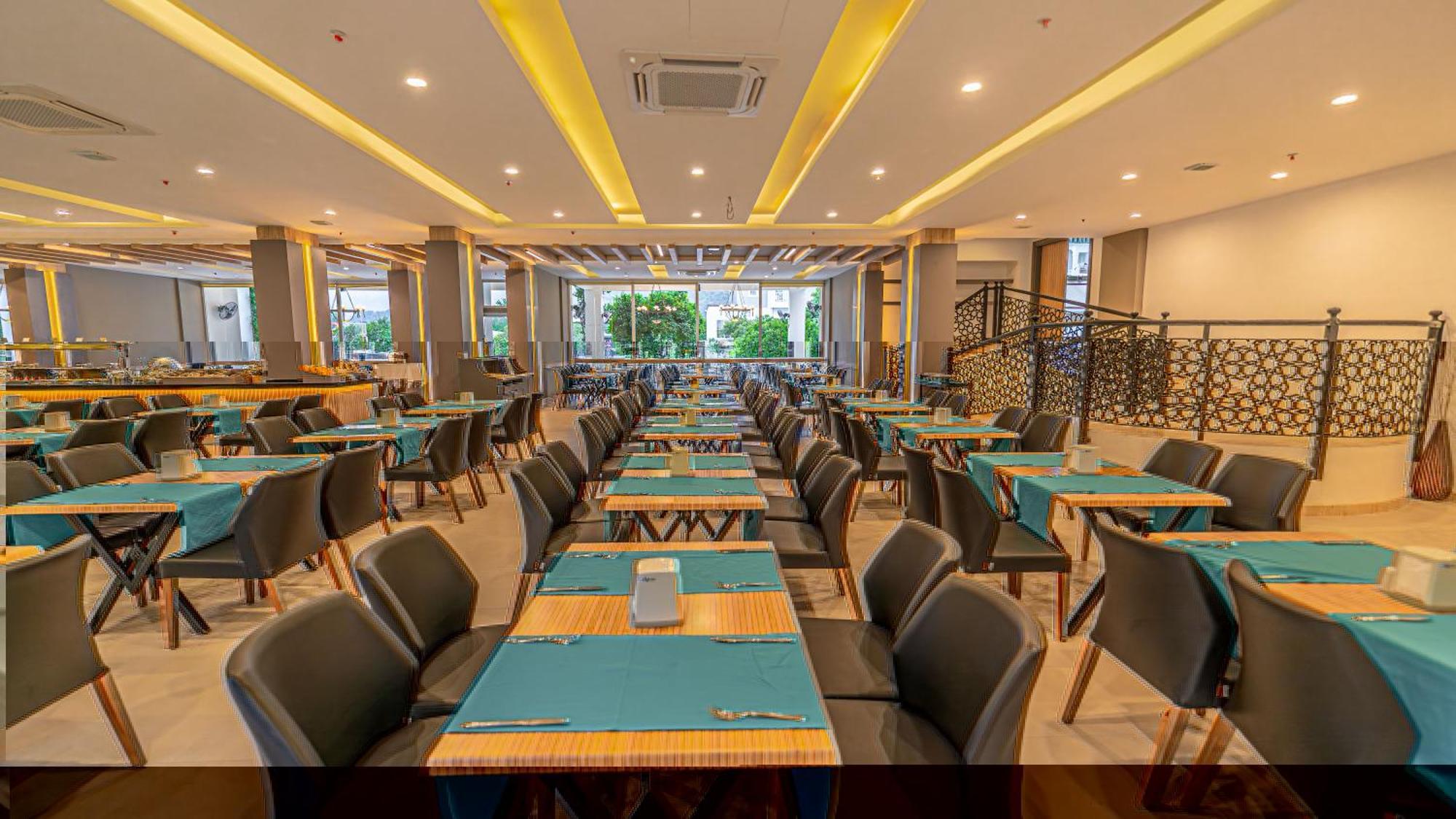 Viking Garden Hotel 케메르 외부 사진
